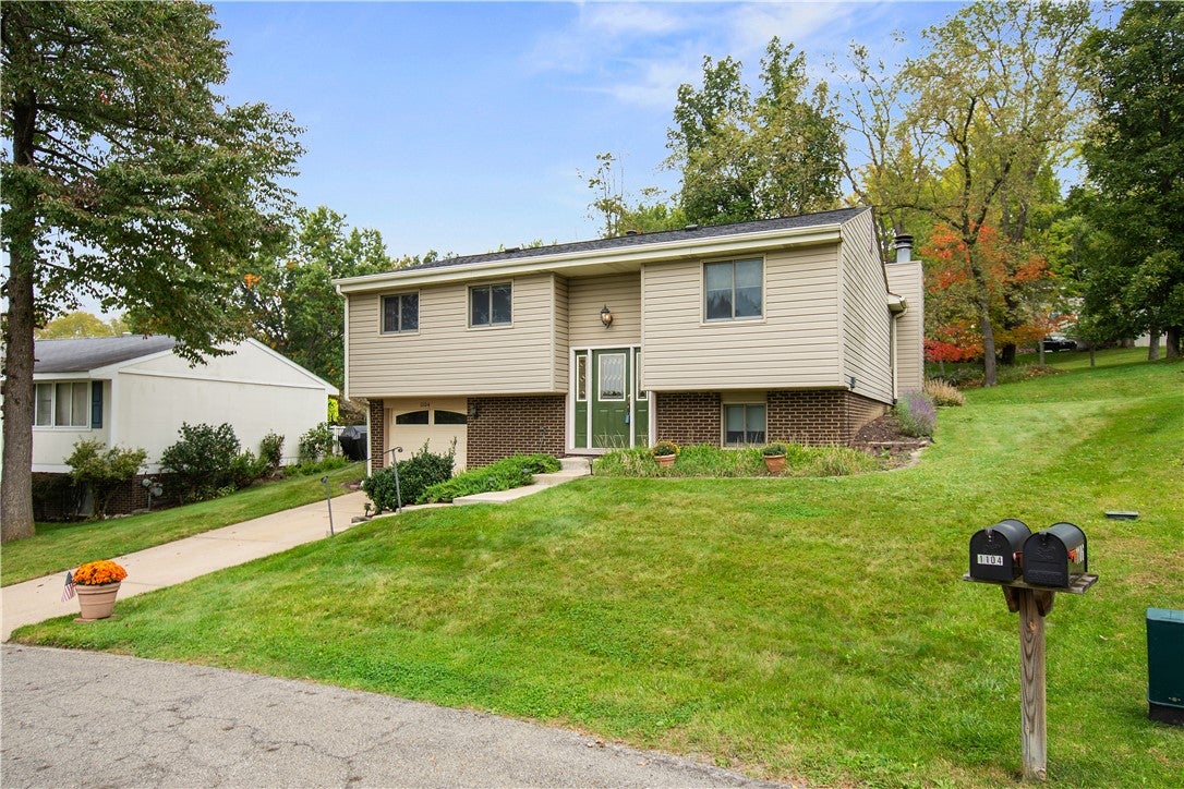 1104 Sharps Cir