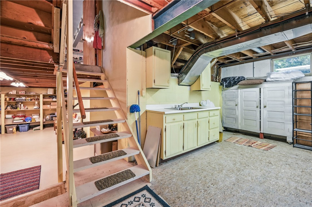 1807 Memorial Dr, Farrell, Pennsylvania image 35