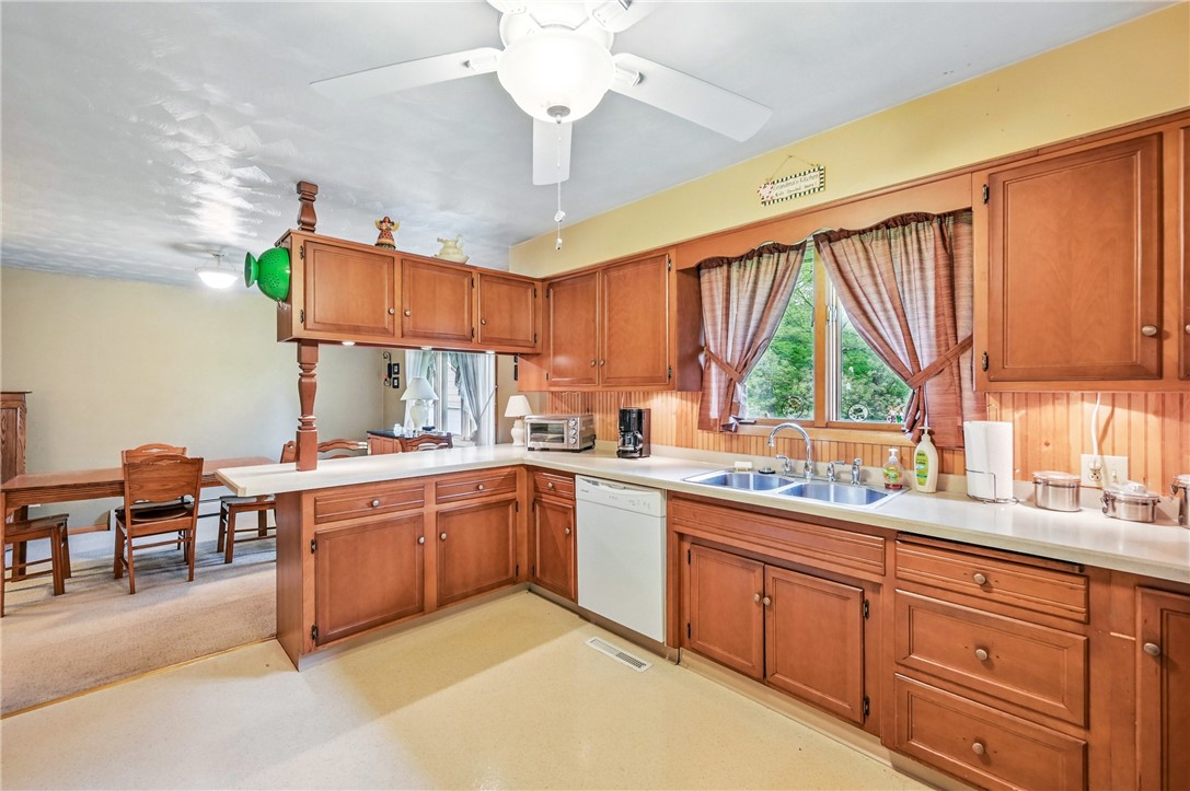 1807 Memorial Dr, Farrell, Pennsylvania image 13