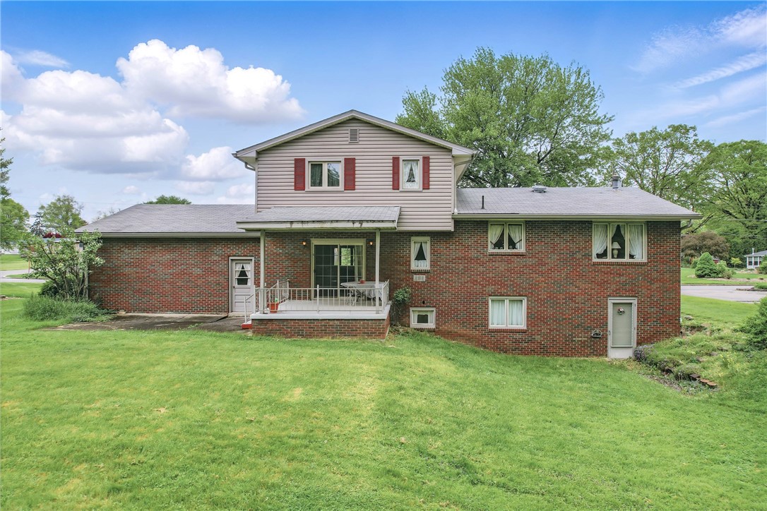 1807 Memorial Dr, Farrell, Pennsylvania image 42