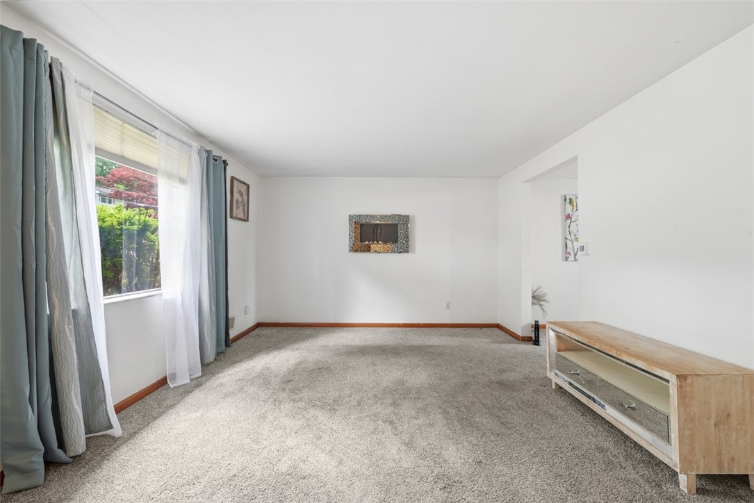 1133 Sperling Dr