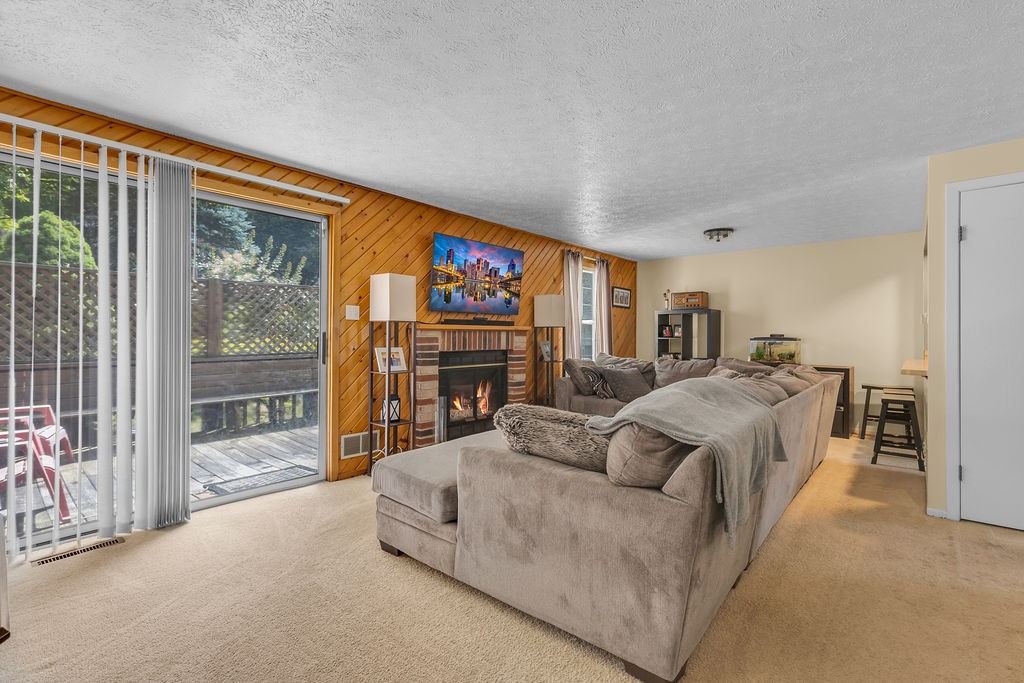 North Fayette, Pennsylvania 15126, United States, 3 Bedrooms Bedrooms, ,2 BathroomsBathrooms,Residential,Active,190527