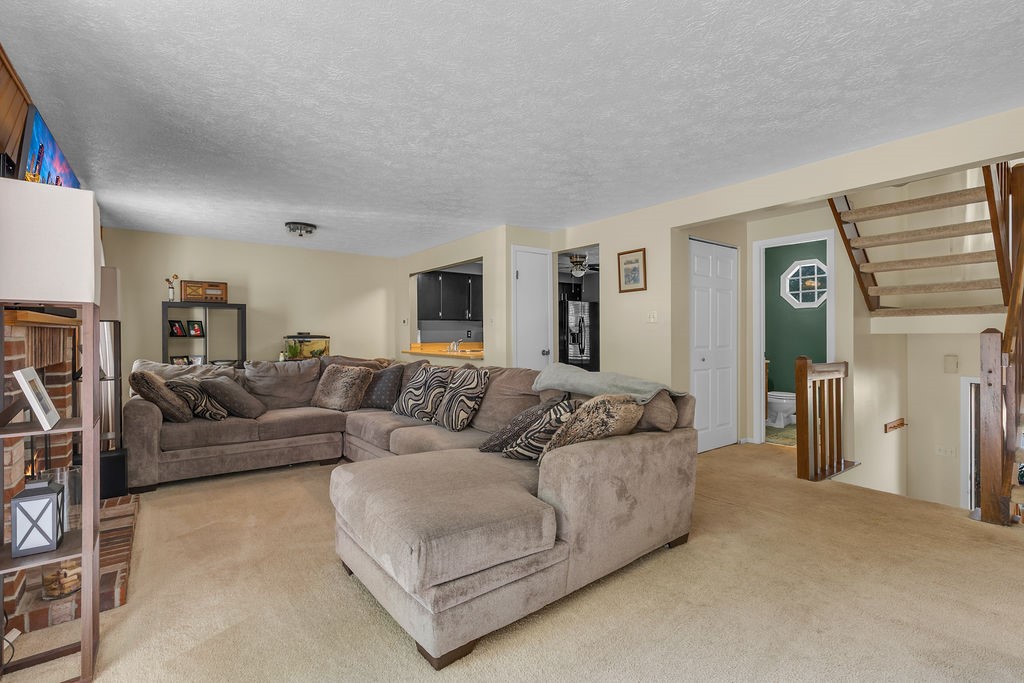 North Fayette, Pennsylvania 15126, United States, 3 Bedrooms Bedrooms, ,2 BathroomsBathrooms,Residential,Active,190527