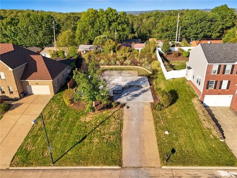 Photo of 4540 Marina Dr, Homestead, PA 15120 (MLS # 1724040)