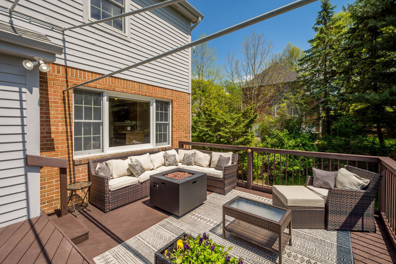 102 Foxwood Drive