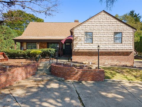 Photo of 4925 Brownsville Rd, Pittsburgh, PA 15236 (MLS # 1724806)