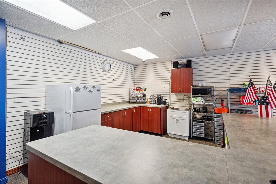 Castle Shannon, Pennsylvania 15234, United States, ,Residential,Active,121956