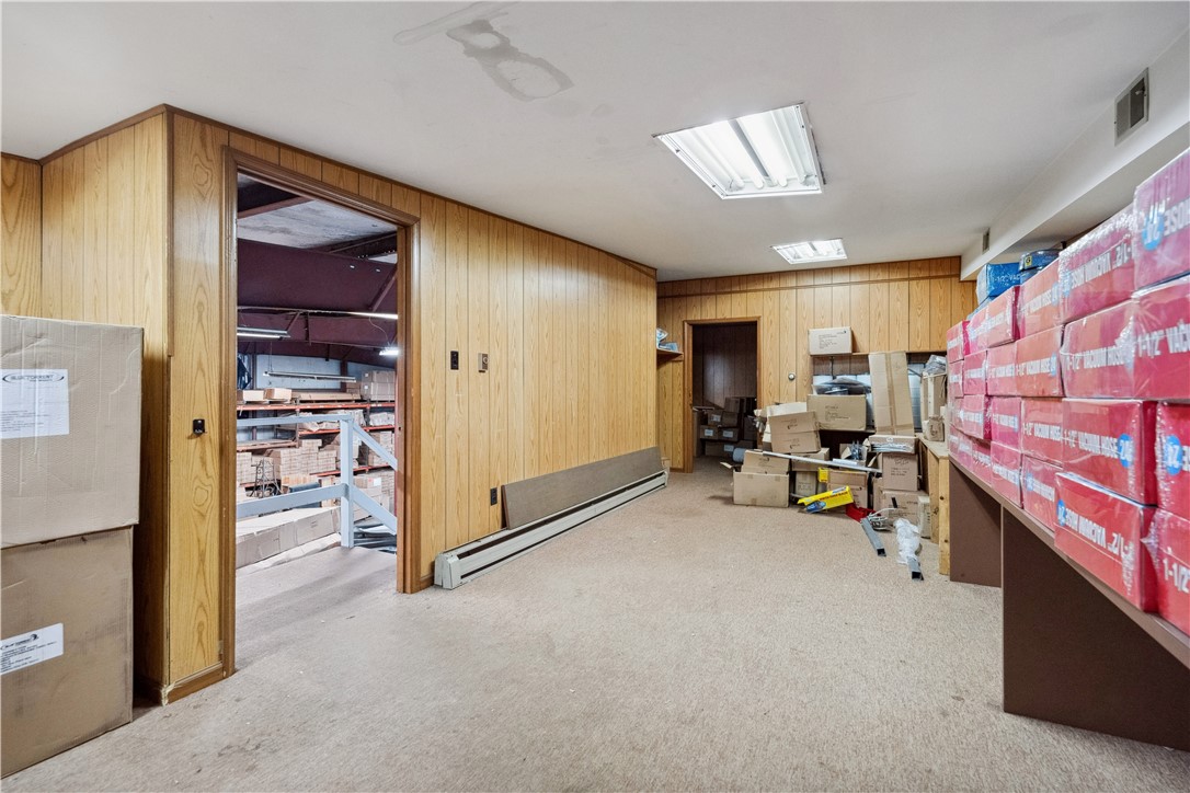 Castle Shannon, Pennsylvania 15234, United States, ,Residential,Active,121956