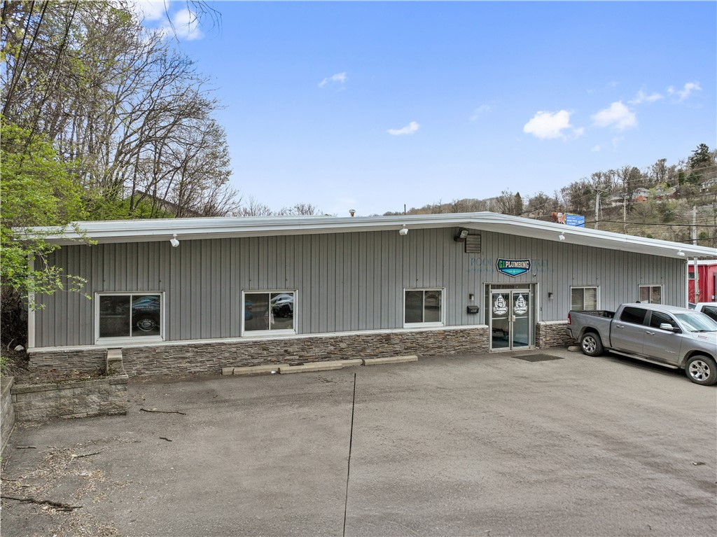 Castle Shannon, Pennsylvania 15234, United States, ,Residential,Active,121956