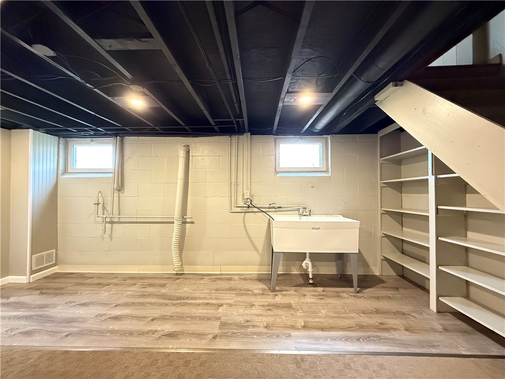 Hermitage, Pennsylvania 16148, United States, 3 Bedrooms Bedrooms, ,2 BathroomsBathrooms,Residential,Active,232857