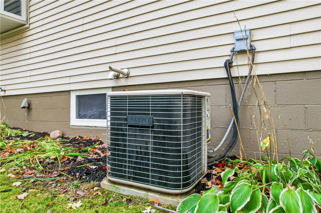 Hermitage, Pennsylvania 16148, United States, 3 Bedrooms Bedrooms, ,2 BathroomsBathrooms,Residential,Active,232857