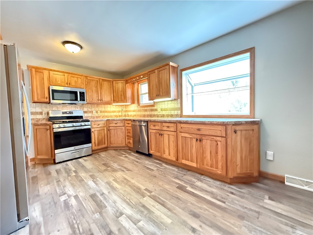 Hermitage, Pennsylvania 16148, United States, 3 Bedrooms Bedrooms, ,2 BathroomsBathrooms,Residential,Active,232857