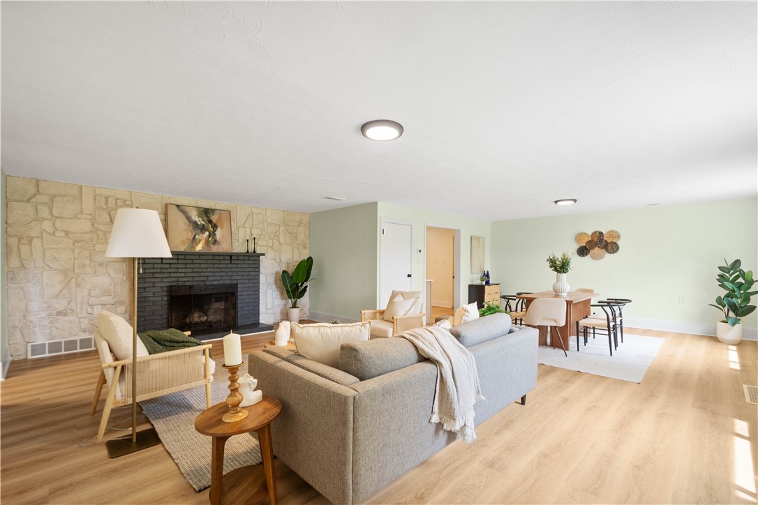 223 Nicholson Rd