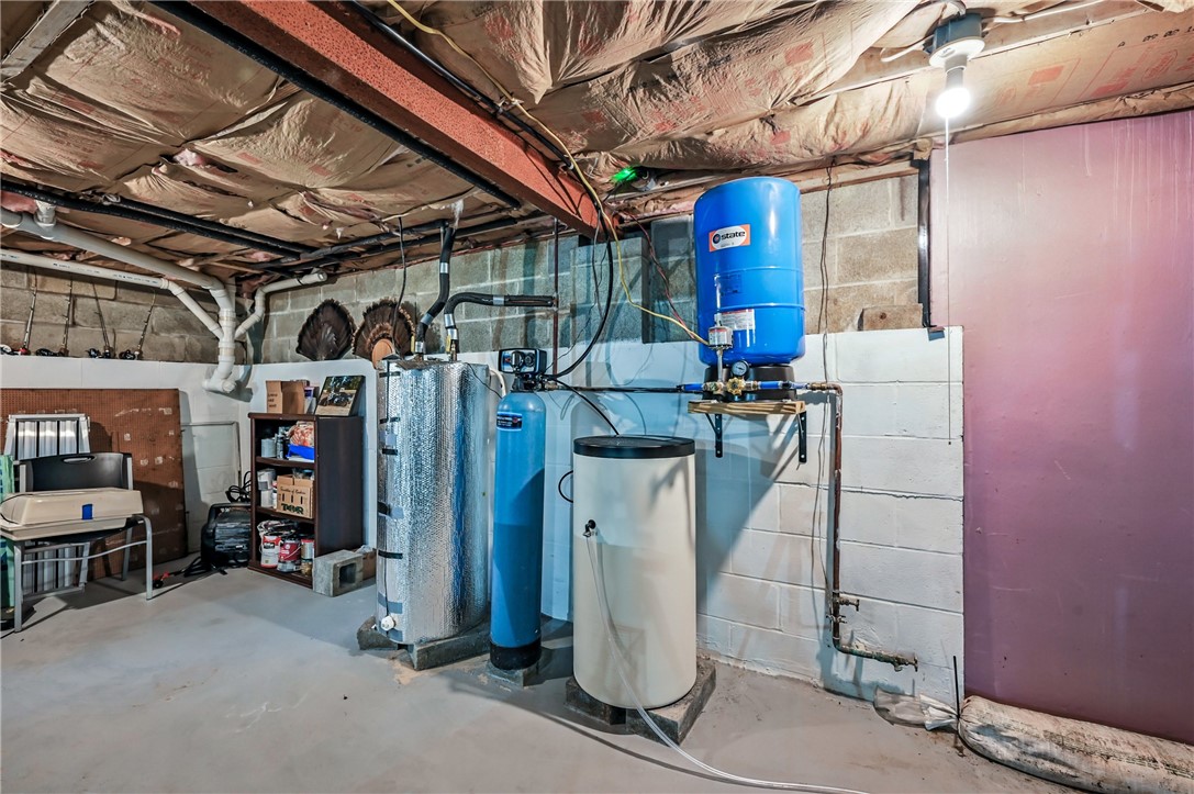 Conneaut Twp, Pennsylvania 16424, United States, 2 Bedrooms Bedrooms, ,2 BathroomsBathrooms,Residential,Active,165096