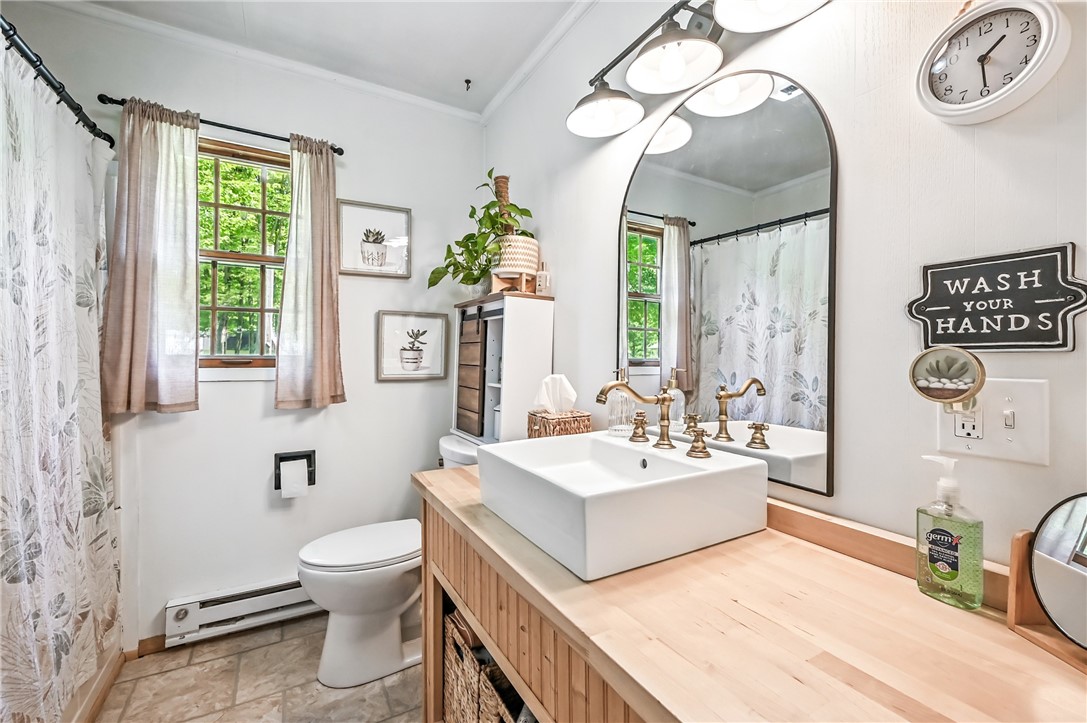 Conneaut Twp, Pennsylvania 16424, United States, 2 Bedrooms Bedrooms, ,2 BathroomsBathrooms,Residential,Active,165096