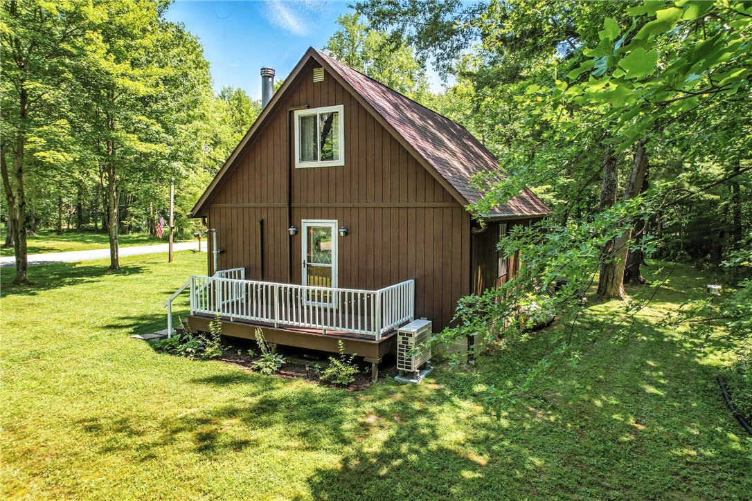 Conneaut Twp, Pennsylvania 16424, United States, 2 Bedrooms Bedrooms, ,2 BathroomsBathrooms,Residential,Active,165096