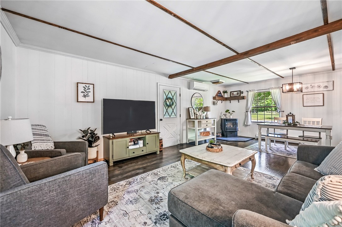 Conneaut Twp, Pennsylvania 16424, United States, 2 Bedrooms Bedrooms, ,2 BathroomsBathrooms,Residential,Active,165096