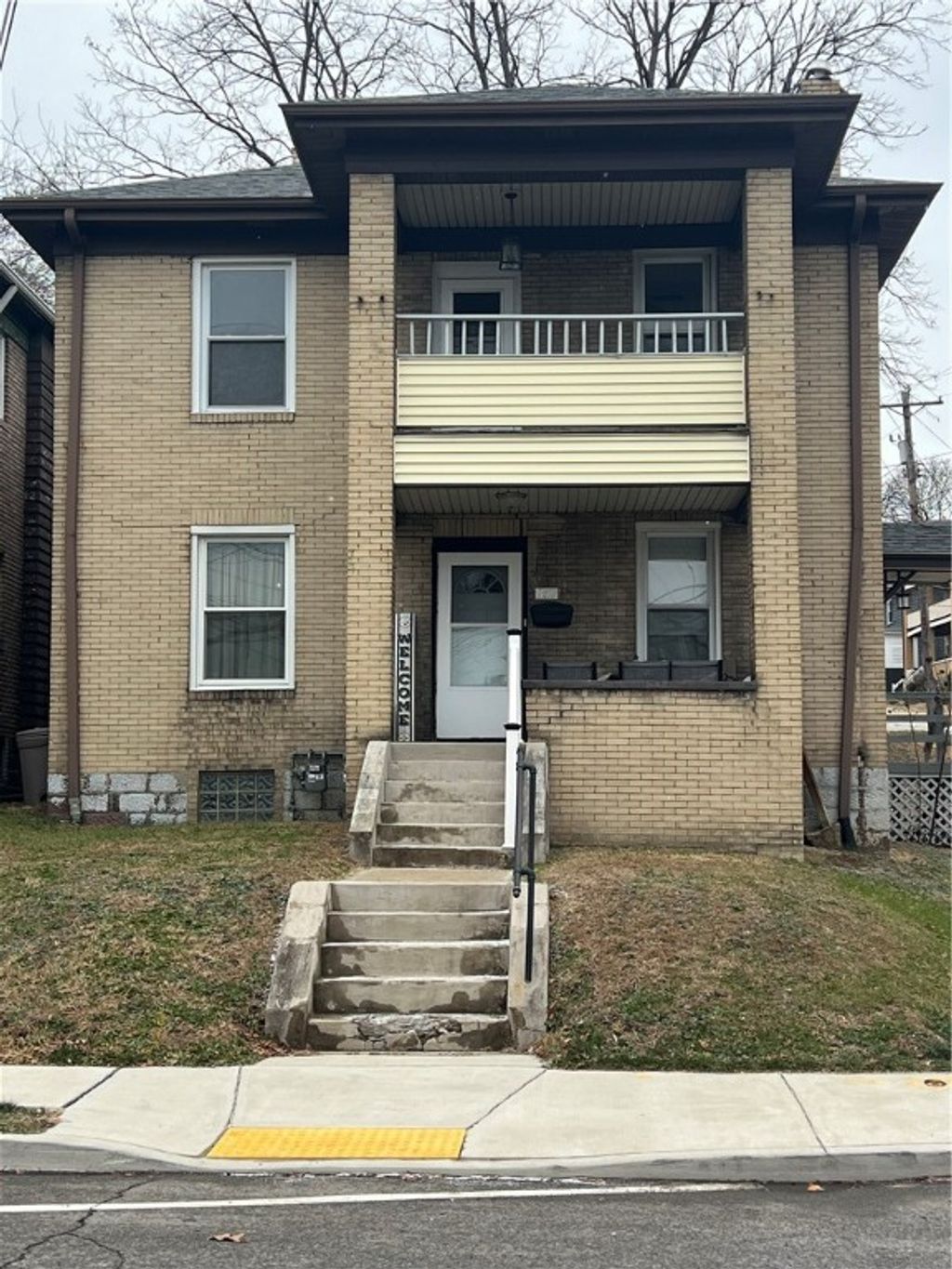 Photo of 857 Jackman Ave, Pittsburgh, PA 15202 (MLS # 1733374)