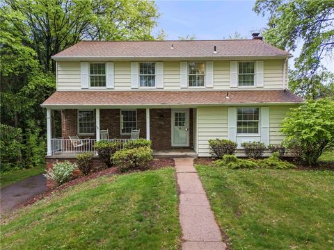 Photo of 354 Ramada Dr, Pittsburgh, PA 15241 (MLS # 1751281)