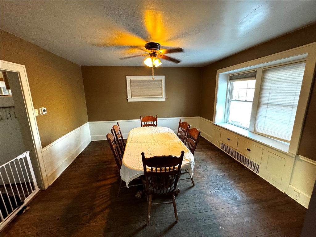 New Castle/2nd, Pennsylvania 16105, United States, 3 Bedrooms Bedrooms, ,1 BathroomBathrooms,Residential,Contingent,77297