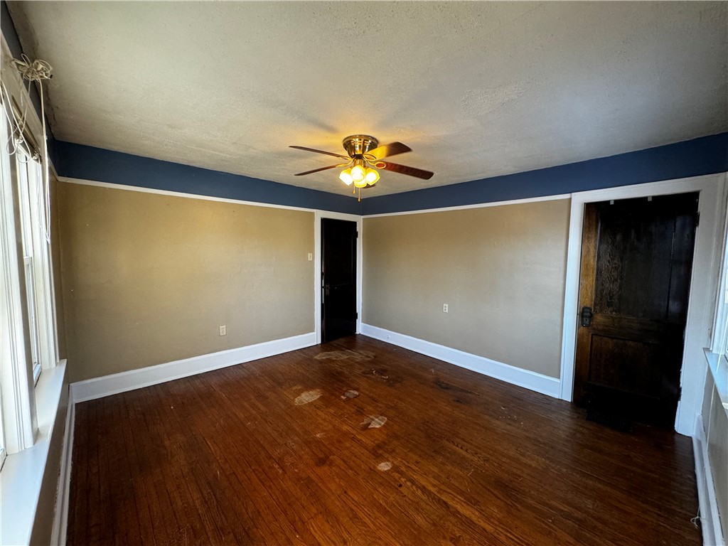 New Castle/2nd, Pennsylvania 16105, United States, 3 Bedrooms Bedrooms, ,1 BathroomBathrooms,Residential,Contingent,77297