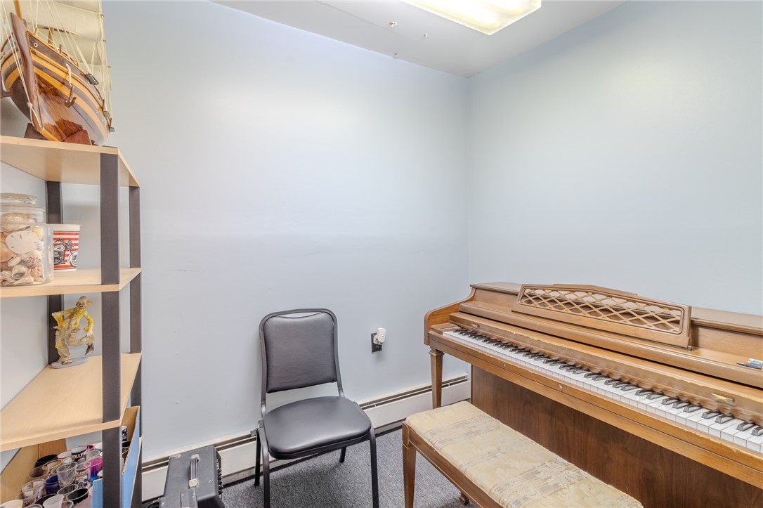 N Versailles, Pennsylvania 15137, United States, ,Commercial,Active,46837