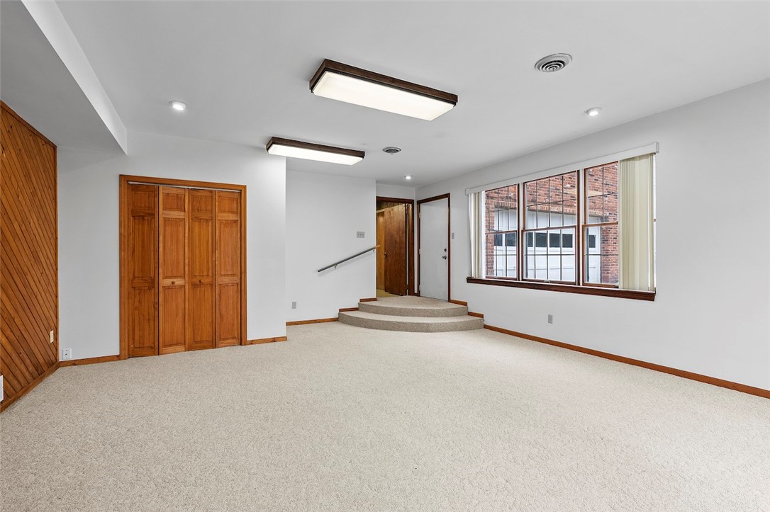 4726 W Barlind Drive Dr, Whitehall, Pennsylvania image 31