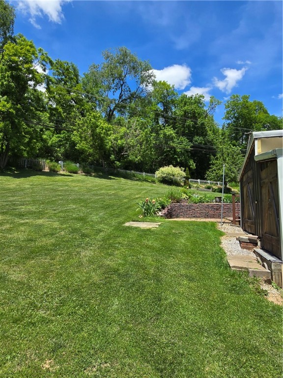 100 Pinewood Dr
