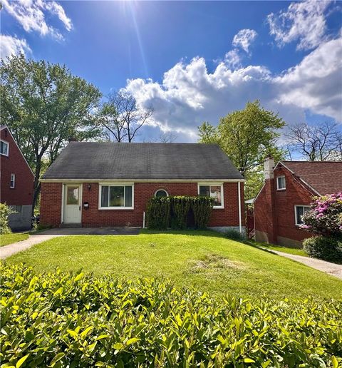 Photo of 221 Dorothy Dr, Pittsburgh, PA 15235 (MLS # 1751968)