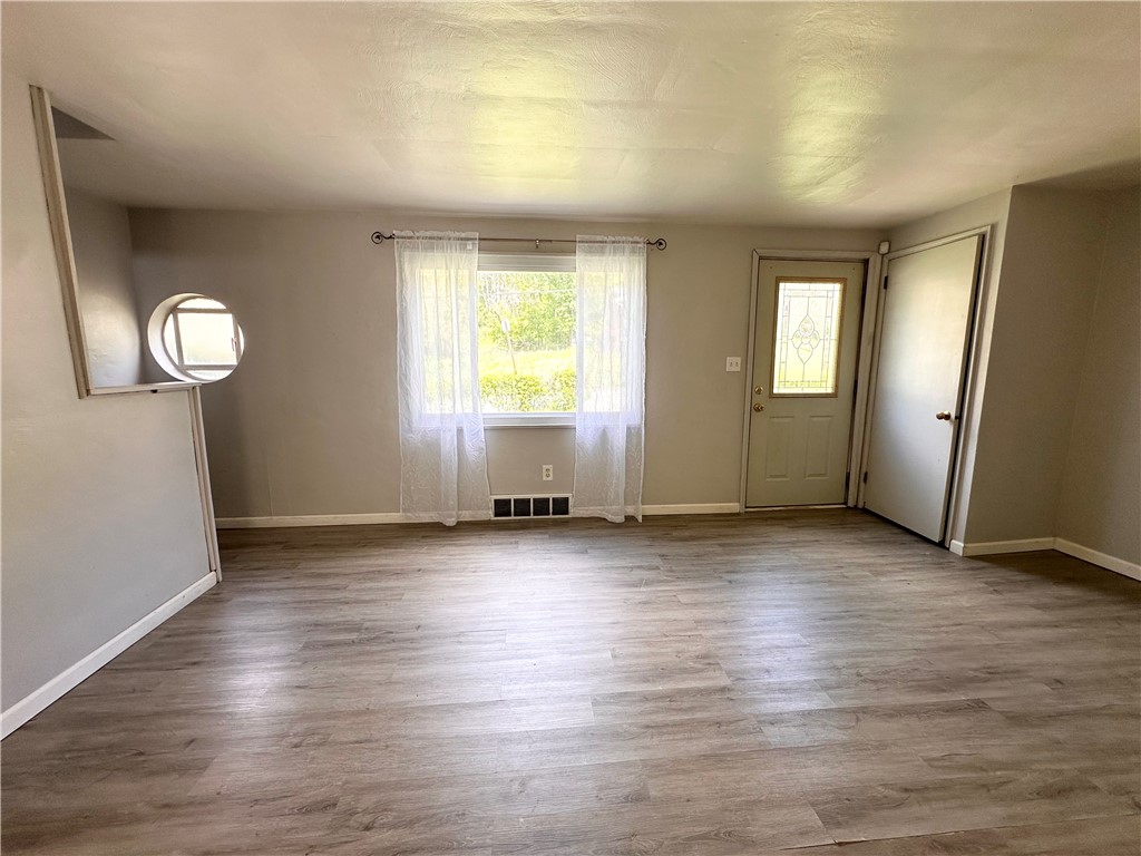 221 Dorothy Dr