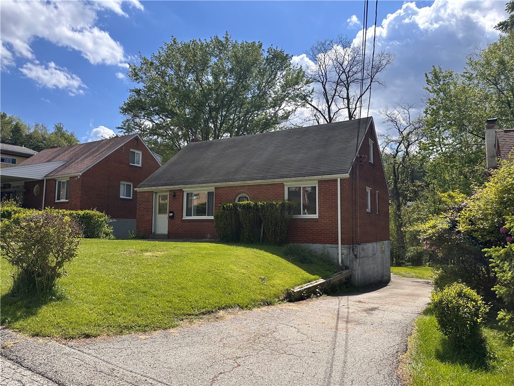 221 Dorothy Dr