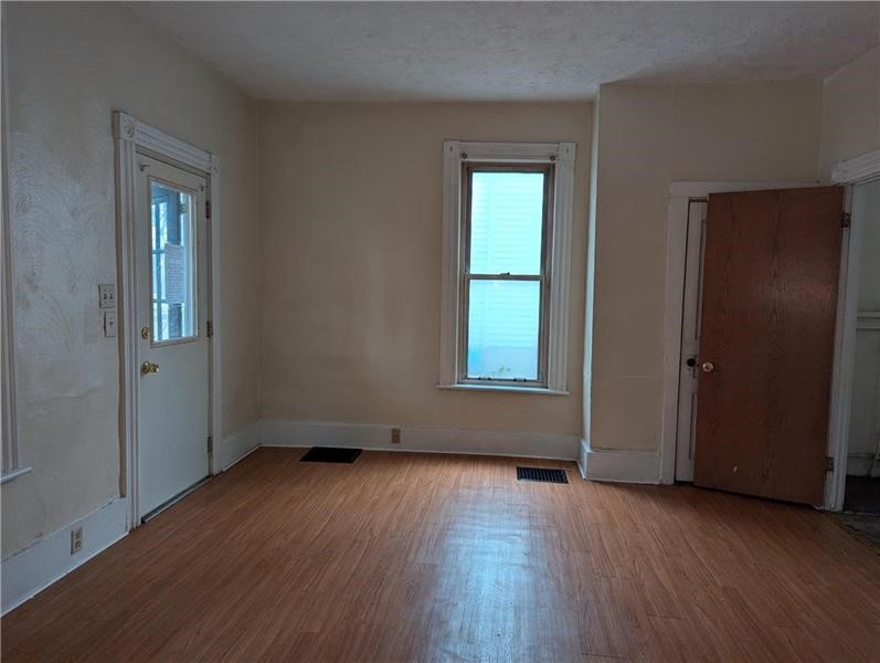 Sharon, Pennsylvania 16146, United States, ,Residential,Active,26382