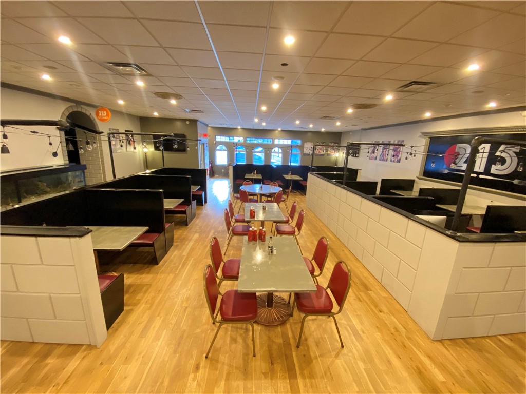 Greenville Boro - Mer, Pennsylvania 16125, United States, ,Commercial,Active,15715