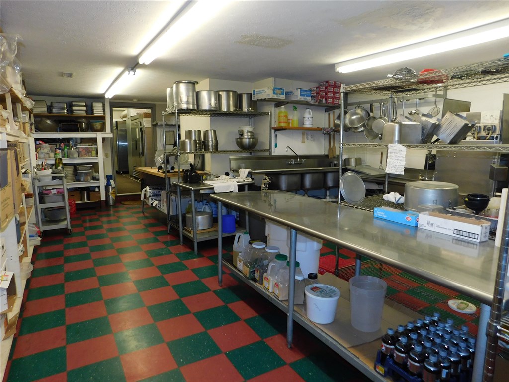 Greenville Boro - Mer, Pennsylvania 16125, United States, ,Commercial,Active,15715