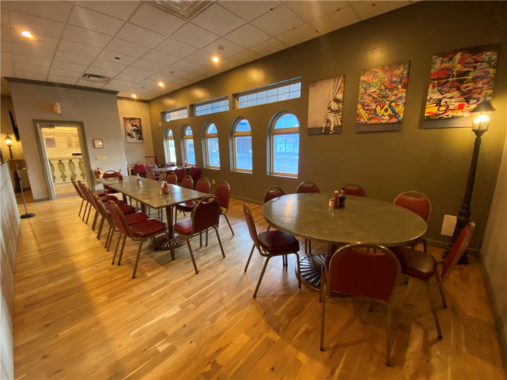 Greenville Boro - Mer, Pennsylvania 16125, United States, ,Commercial,Active,15715