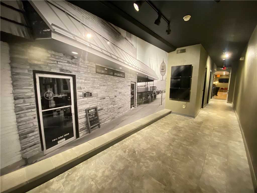 Greenville Boro - Mer, Pennsylvania 16125, United States, ,Commercial,Active,15715