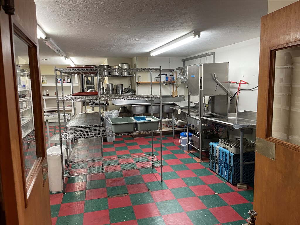 Greenville Boro - Mer, Pennsylvania 16125, United States, ,Commercial,Active,15715