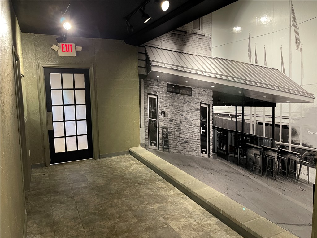 Greenville Boro - Mer, Pennsylvania 16125, United States, ,Commercial,Active,15715