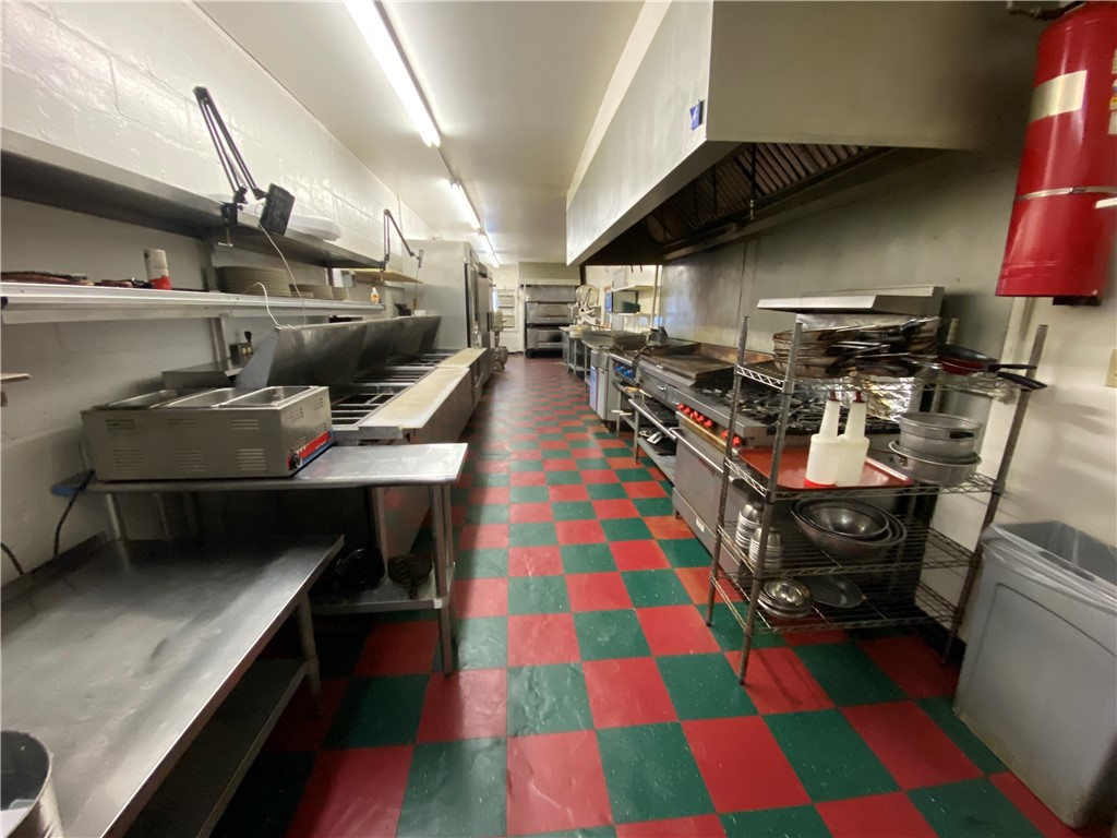 Greenville Boro - Mer, Pennsylvania 16125, United States, ,Commercial,Active,15715