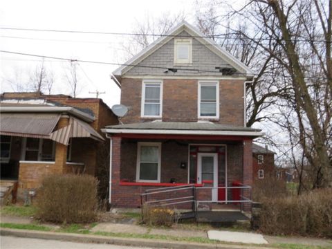 Homes For Sale - 146 Wilker Ave St<br/> Aliquippa, PA 15001