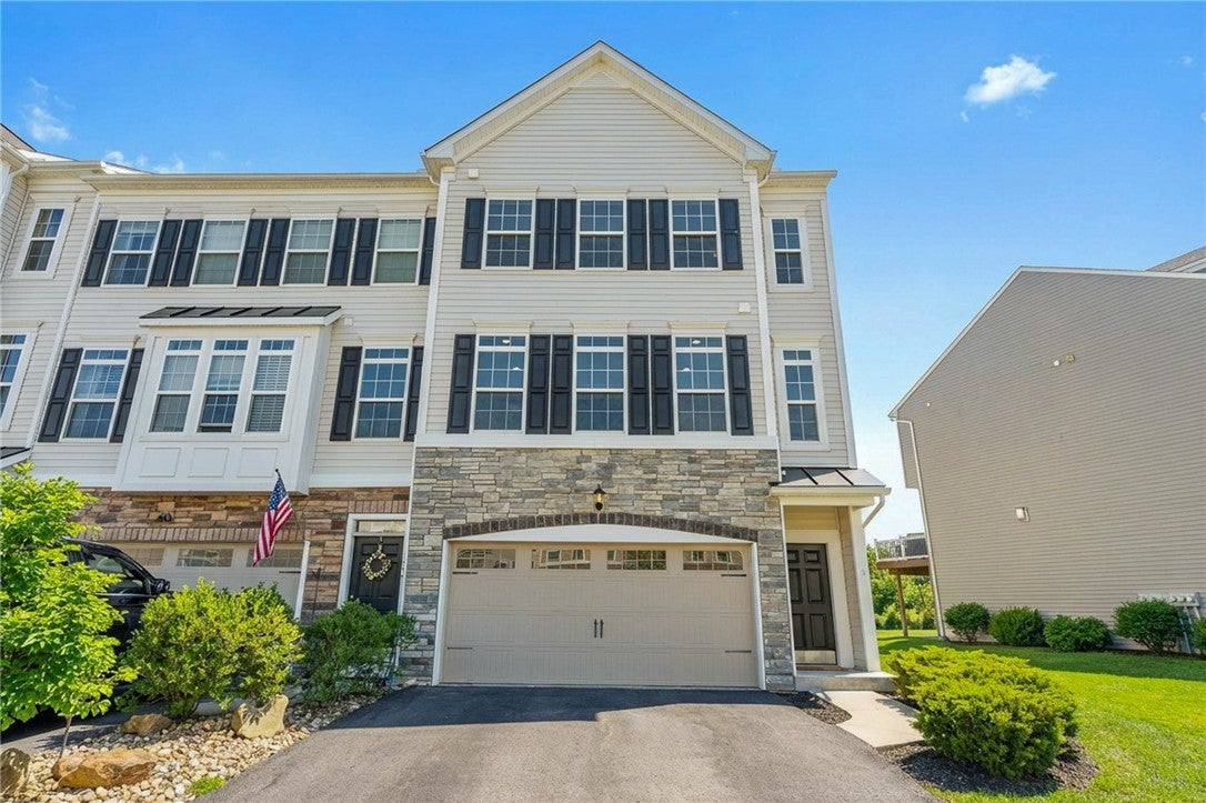 209 Eagle Dr