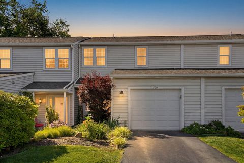 Photo of 704 Carla Dr, Pittsburgh, PA 15238 (MLS # 1758343)