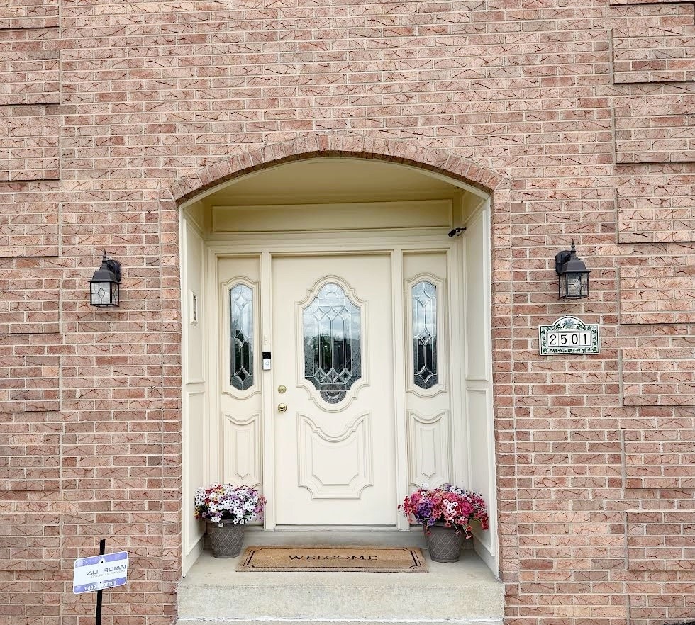 2501 Acorn Court