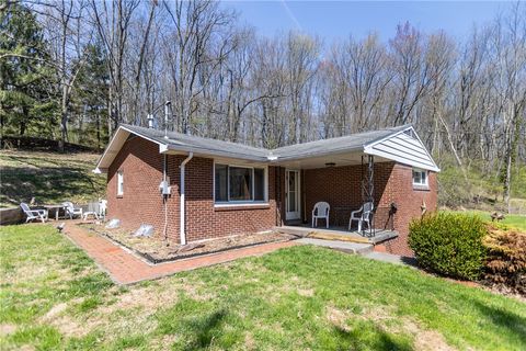 113 Center St Evans City Boro PA 16033