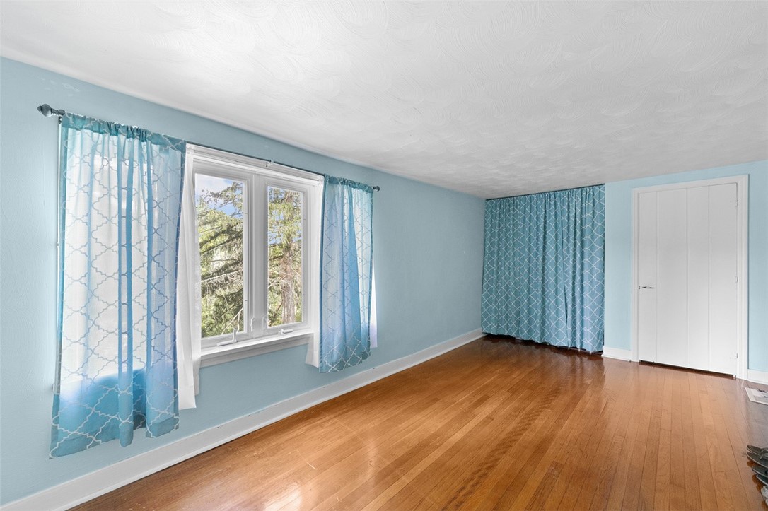 Dunbar Twp, Pennsylvania 15430, United States, 2 Bedrooms Bedrooms, ,1 BathroomBathrooms,Residential,Active,200323