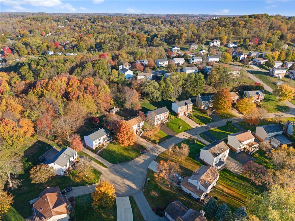Hampton, Pennsylvania 15044, United States, 4 Bedrooms Bedrooms, ,4 BathroomsBathrooms,Residential,Contingent,235422