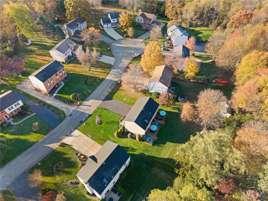 Hampton, Pennsylvania 15044, United States, 4 Bedrooms Bedrooms, ,4 BathroomsBathrooms,Residential,Contingent,235422