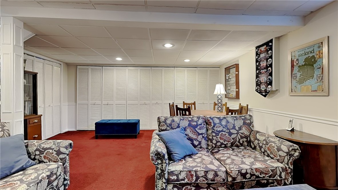 Hampton, Pennsylvania 15044, United States, 4 Bedrooms Bedrooms, ,4 BathroomsBathrooms,Residential,Contingent,235422