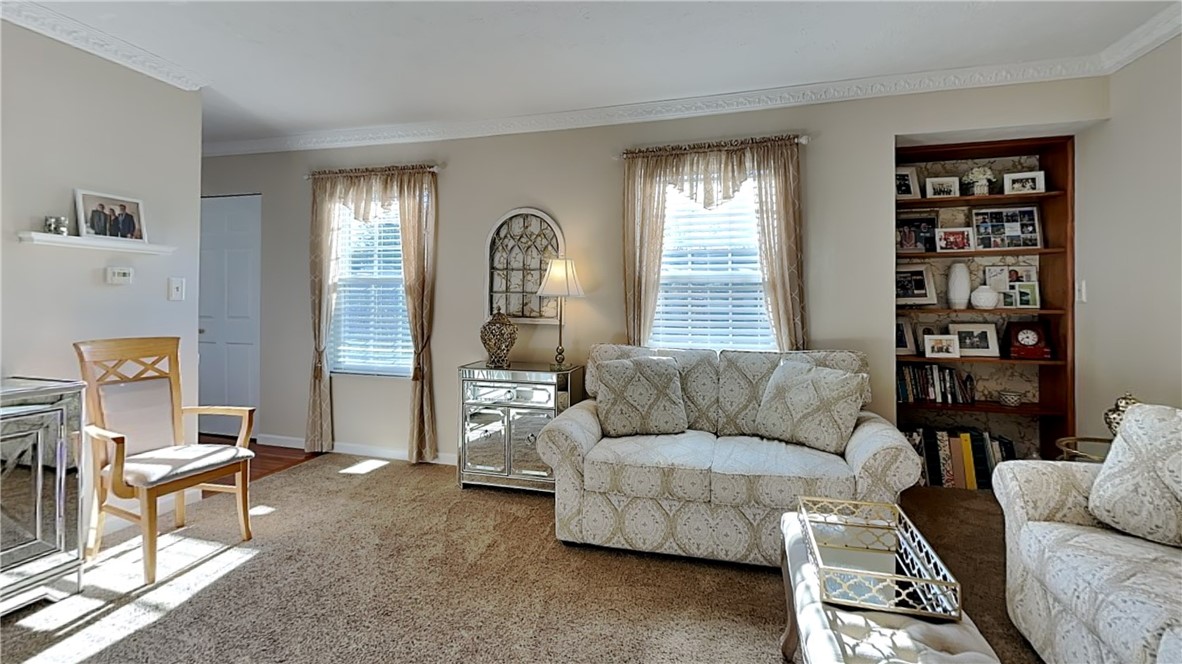 Hampton, Pennsylvania 15044, United States, 4 Bedrooms Bedrooms, ,4 BathroomsBathrooms,Residential,Contingent,235422