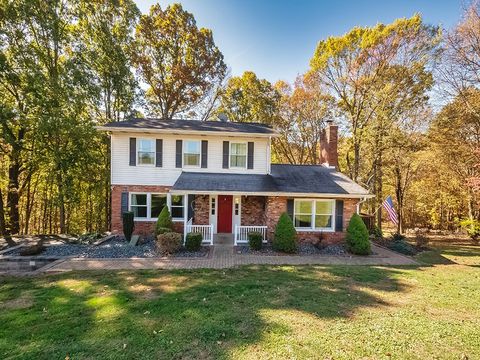 Photo of 380 Woodland Drive Rd, Apollo, PA 15613 (MLS # 1727011)